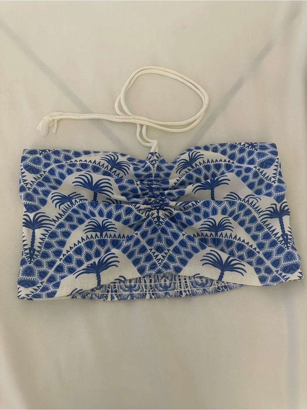 Crop top blue and white